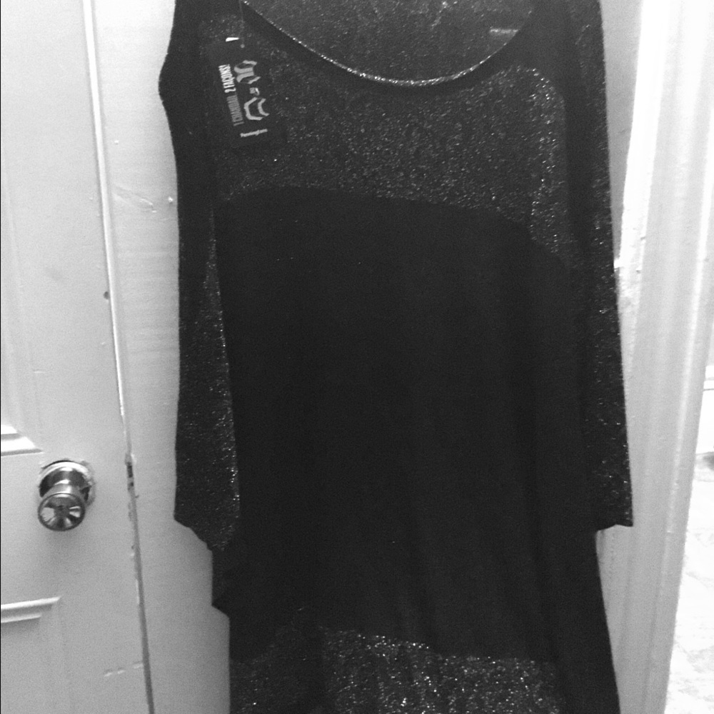 Cheer / metallic over head shawl